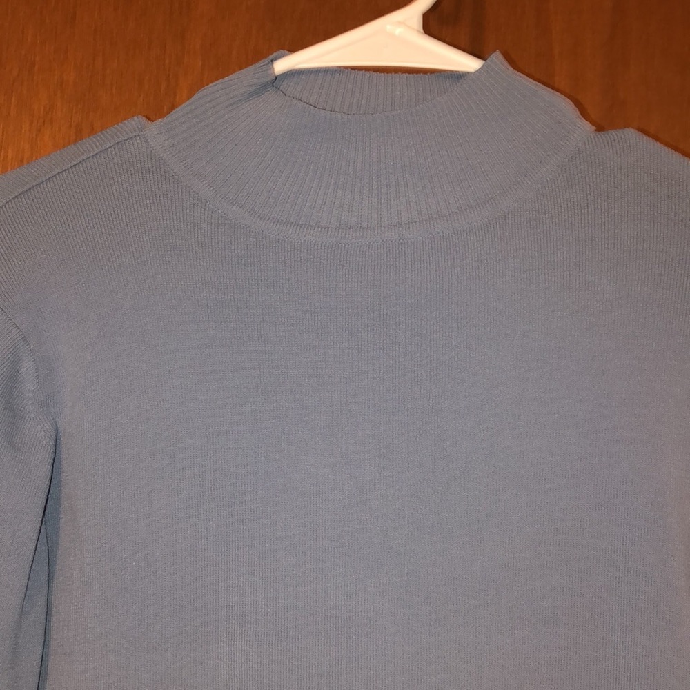 Sweater - Picture 2 of 4